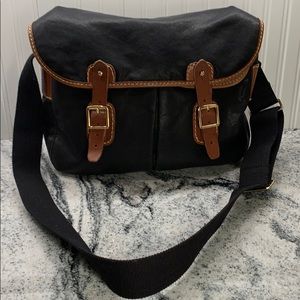 J. McLaughlin Canvas & Leather Bag 🧚🏻‍♂️